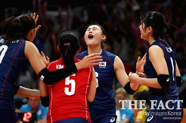 한국, 2017 그랑프리세계여자배구대회 2그룹 결승전 진출! 한국이 독일을 꺾고 2017 그랑프리세계여자배구대회 2그룹 결승행 티켓을 거머쥐었다. /게티이미지