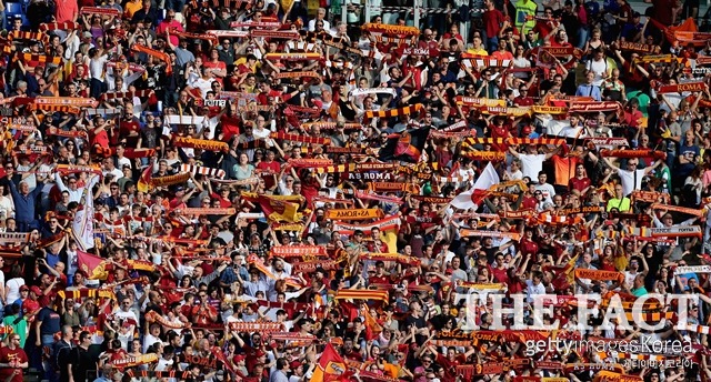 3일(한국시간) 챔피언스리그 4강 2차전 AS로마와 리버풀의 경기를 앞두고 로마 팬들의 열기가 벌써부터 뜨겁다. /게티이미지