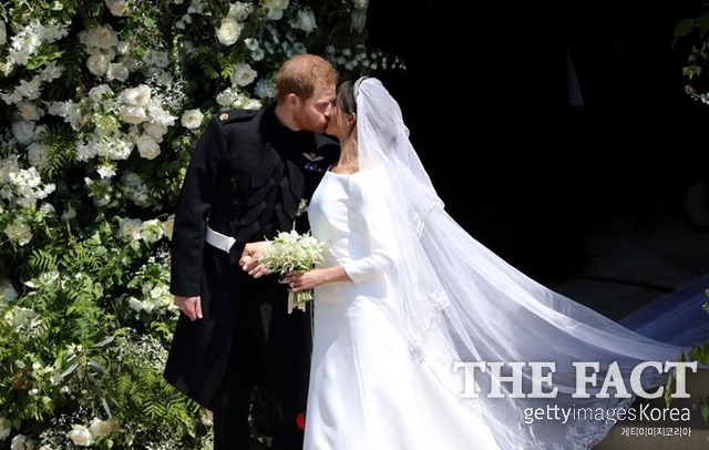 영국 해리 왕자가 19일(현지시간) 영국 런던 윈저성 세인트 조지 채플에서 미국 배우 메건 마클과 결혼식을 올렸다. /영국 윈저성=게티이미지코리아