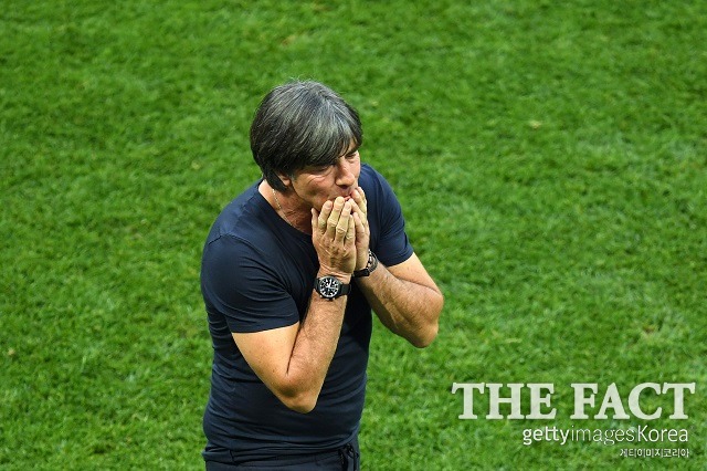 독일의 4연속 월드컵 4강을 이끈 뢰브 감독은 고민에 빠지게 됐다. /게티이미지
