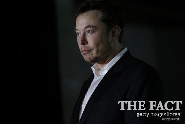 일론 머스크 테슬라 CEO는 18일 내부 직원이 회사 기밀을 유출했다고 밝혔다. /게티이미지코리아