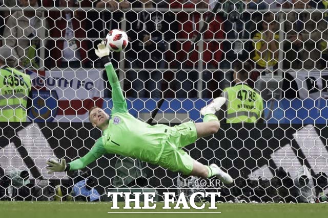 조던 픽포드가 스웨덴-잉글랜드 경기에서도 맹활약을 펼치며 잉글랜드의 골키퍼 악몽을 털어냈다. 콜롬비아와 16강전 승부차기를 막아내는 조던 픽포드. /사진=AP.뉴시스