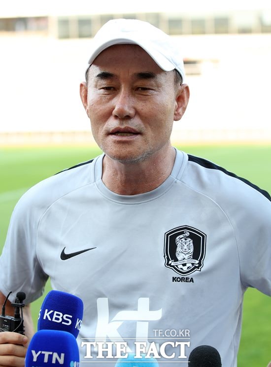 김학범 감독이 이끄는 한국 아시안게임 남자축구대표팀이 조별리그 E조에 속해 키르기스스탄, 말레이시아, 바레인과 16강행을 다툰다. /사진=뉴시스