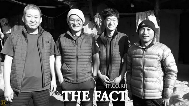 히말라야 원정대 시신수습 착수. 히말라야 등반 도중 사망한 김창호 대장(왼쪽에서 두번째)를 포함한 한국 원정대원 5명에 대한 시신 수습 작업이 14일 오전(현지시간) 시작됐다. /뉴시스