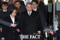  양승태, 영장심사 마치고 구치소행…구속 여부 결정 대기