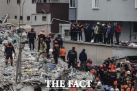  '불법 증축 의혹' 터키 아파트 붕괴…사망자 10명으로 늘어