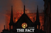  [노트르드 대성당 화재] '세계인 마음이 불탔다'...충격과 아픔의 현장