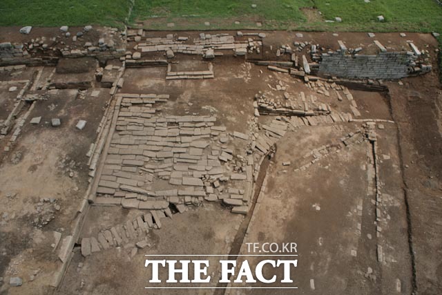 개성 만월대 남북 공동발굴 하는데 사용될 유엔 안보리 제재가 면제됐다. 개성 만월대 2014년 6차 발굴 현장의 모습. /뉴시스