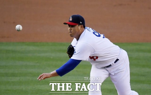 다저스 선발 류현진이 5일 샌디에이고 파드리스와 홈경기에서 6이닝 3피안타 5K 무실점으로 4전5기에 성공하며 시즌 10승과 통산 50승을 달성했다./LA=AP.뉴시스