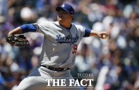 [TF초점] 류현진 쿠어스필드 '악몽' 퇴치, 6이닝 무실점 '역투'