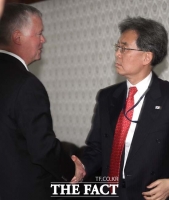  비건 만난 김현종 '북미 실무협상 곧 전개될 것 같은 인상'