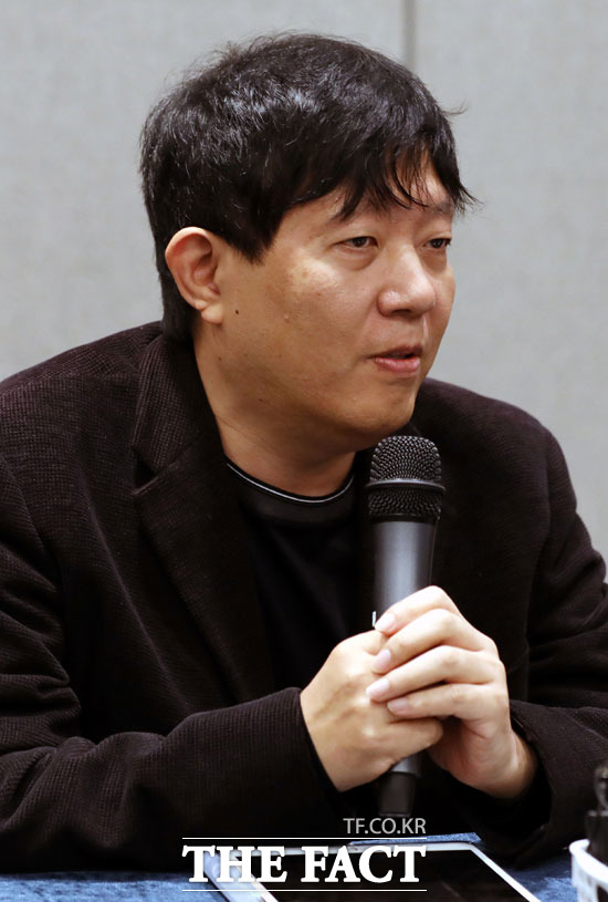 이재웅 쏘카 대표는 검찰이 차량 호출 서비스 타다를 불법으로 판단하고 자신과 타다 운영사인 VCNC 박재욱 대표를 불구속 기소한 것을 페이스북 게시물을 통해 우회적으로 비판했다. /뉴시스