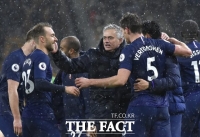  [울버햄튼-토트넘] 얀 베르통언 11m 헤더 결승골, 토트넘 2-1 승...EPL 5위 '점프'