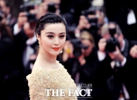  '임신설' 판빙빙, 날씬한 모습으로 행사장 참석