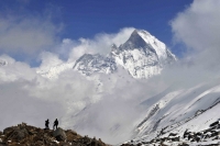  히말라야 안나푸르나 눈사태로 한국인 4명 실종