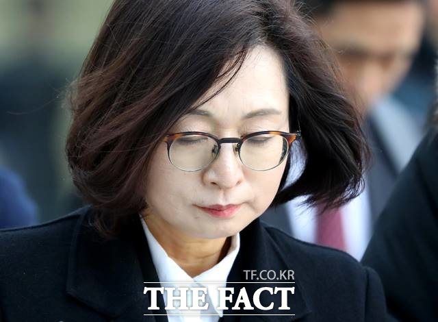 은수미 성남시장이 지난 2월 6일 오후 경기도 수원시 영통구 수원고등법원에서 열린 항소심 선고 공판을 마치고 법원을 나서고 있는 모습. /뉴시스