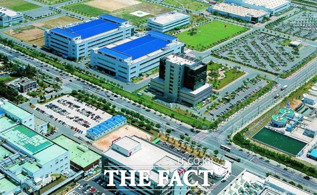 삼성전자 구미 사업장에서 신종 코로나 바이러스 감염증(코로나19) 확진자가 추가됐다. /뉴시스