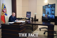  푸틴 '러시아, 세계 최초 코로나19 백신 등록'