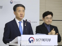  박능후 '의협, 환자 담보로 극단적 휴진…의사 사명 위배'