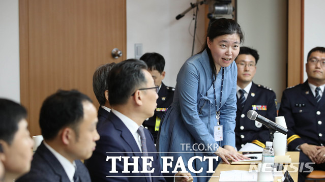 한명숙 모해위증교사 의혹 수사에서 배제된 임은정 대검찰청 감찰정책연구관(부장검사)이 3일 사직한 윤석열 검찰총장을 향해 무엇을 지키다가, 무엇을 지키려고 나가는가라고 물었다. /뉴시스