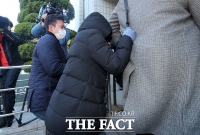 [속보] '16개월 입양아 학대 사망' 엄마 구속…'증거인멸 우려'