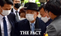  [속보] '사자명예훼손' 전두환, 광주지법 도착…묵묵부답