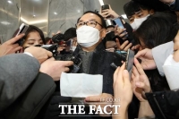  윤석열 '정직 2월' 의결…사상 첫 검찰총장 징계