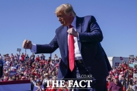  임기 9일 남은 트럼프, 또 '탄핵' 위기…불명예 안나