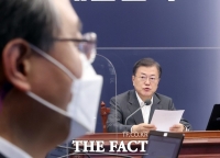  문 대통령 '4차 재난지원금, 3월 내 지급 속도전' 주문