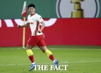  라이프치히 황희찬 '폭발', 교체 4분 만에 시즌 2호골