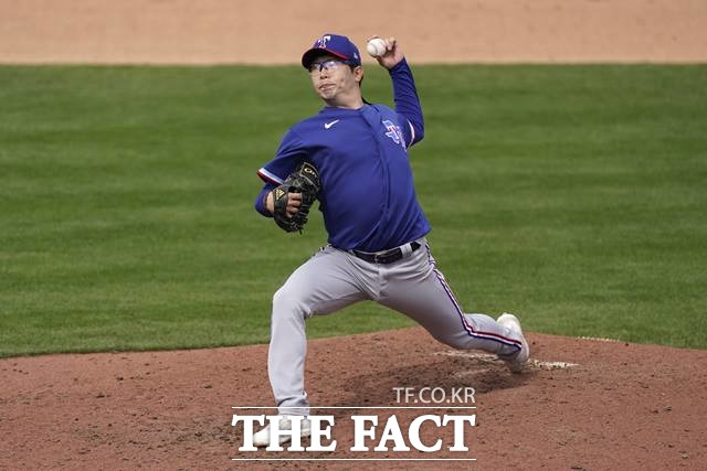 직구 이외에 커브 비중을 높이며 3개의 삼진을 잡아낸 양현종./피닉스=AP.뉴시스