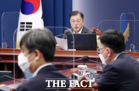  文대통령 '美 방문, '백신 협력' 강화 계기로 삼을 것'