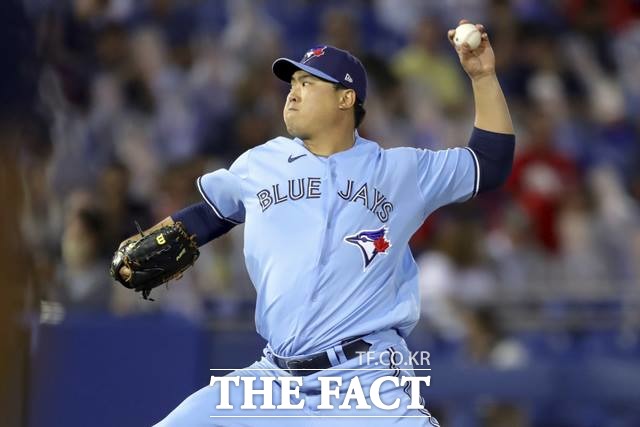 토론토 에이스 류현진이 19일 보스턴과 홈경기에서 7이닝 7K 무실점의 HQS피칭으로 시즌 4승에 성공했다./더니든(미 플로리다주)=AP.뉴시스