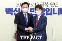  당 대표 '잘하고 있다' 이준석 61%·송영길 39%