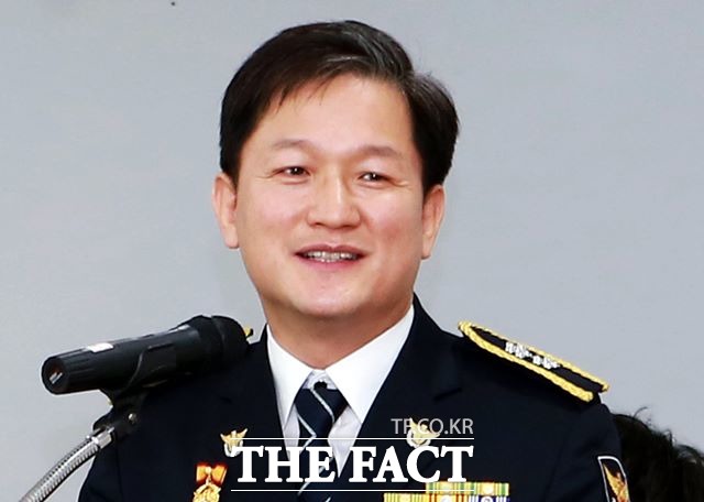 최관호 신임 서울경찰청장이 9일 서울 종로구 내자동 서울경찰청사에서 열린 취임식에서 수사권 조정에 따라 경찰의 위상이 달라진 만큼 책임수사를 실현해야 한다고 강조했다. /뉴시스