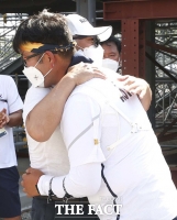  '8강에서 탈락한 김우진'...양궁 전 종목 석권 아쉽게 불발 [TF사진관]