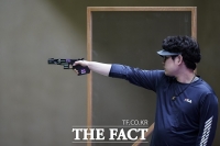  '첫 올림픽' 한대윤, 사격 25m 권총 속사 4위로 예선 통과