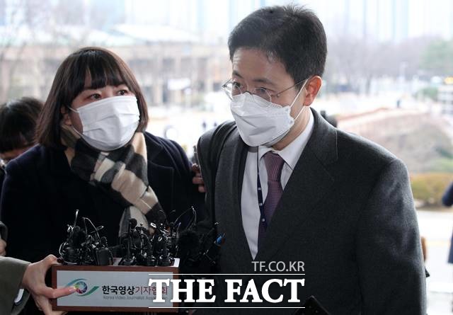 고발사주 의혹을 수사 중인 고위공직자범죄수사처(공수처)가 사건의 핵심인물인 손준성 대구고검 인권보호관(전 대검 수사정책정보관)의 사전구속영장을 청구했다. /뉴시스