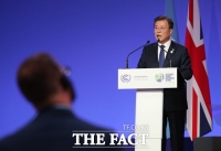  문 대통령, '2030 NDC 40% 감축' 공언…'청년 기후 서밋' 정례 개최 제안