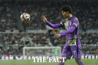  손흥민 '36분 분전', '수비 구멍' 토트넘 충격패 '허탈'