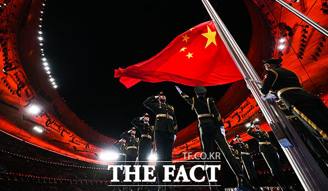 2022 베이징 동계올림픽 개막식이 펼쳐지고 있는 베이징 국립 경기장. /베이징=신화.뉴시스