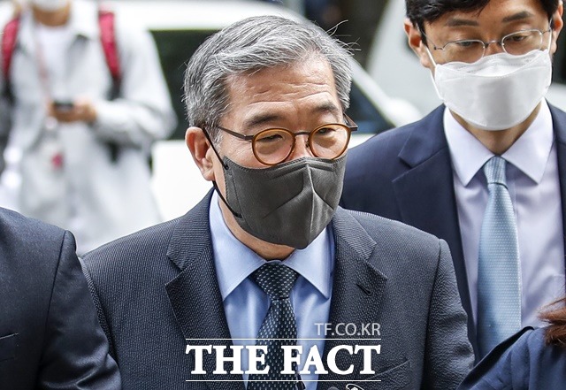 사모펀드 환매 중단으로 2500억 원대 피해를 일으킨 혐의를 받는 장하원 디스커버리자산운용 대표가 재판에서 혐의를 거듭 부인했다./뉴시스