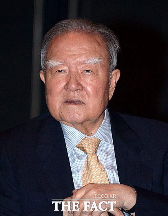 조순 전 부총리가 23일 별세했다. /뉴시스