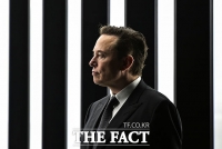  머스크 '트위터 원안대로 440억 달러 인수'…3개월 만에 번복 왜?