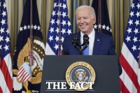  바이든 美 대통령, 우크라이나 깜짝 방문