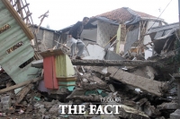  인도네시아 서자바 규모 5.6 지진…건물 붕괴 대규모 인명참사
