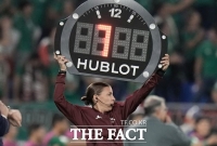  [월드컵 NOW] '유리천장' 깬 프라파르, 월드컵 최초 女 심판 기록