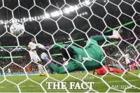  [간밤의 월드컵] '호날두 골 연기' 포르투갈·브라질 16강...한국 '분패'