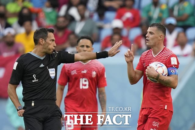 국제축구연맹(FIFA)은 오는 3일 오전 0시 한국과 포르투갈의 H조 3차전 주심에 아르헨티나 출신 파쿤도 테요 심판을 배정했다. /알 와크라(카타르)=AP.뉴시스