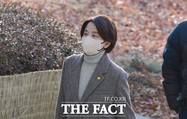 이은주 정의당 의원이 7일 오전 서울 서초구 서울중앙지방법원에서 열린 서울지하철공사 노조 간부 신분으로 비례 경선 참여 관련 선고기일에 출석하고 있다. /뉴시스